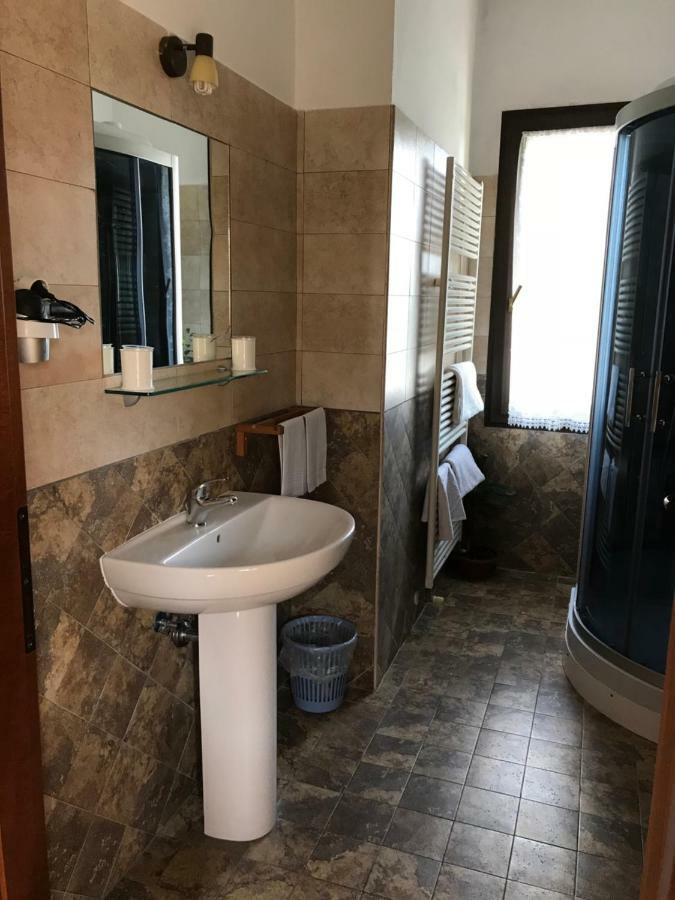 Locanda Al Cavaliere Молинелла Экстерьер фото